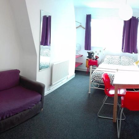 Igloo Backpackers Hostel & Annexe Nottingham Exteriör bild